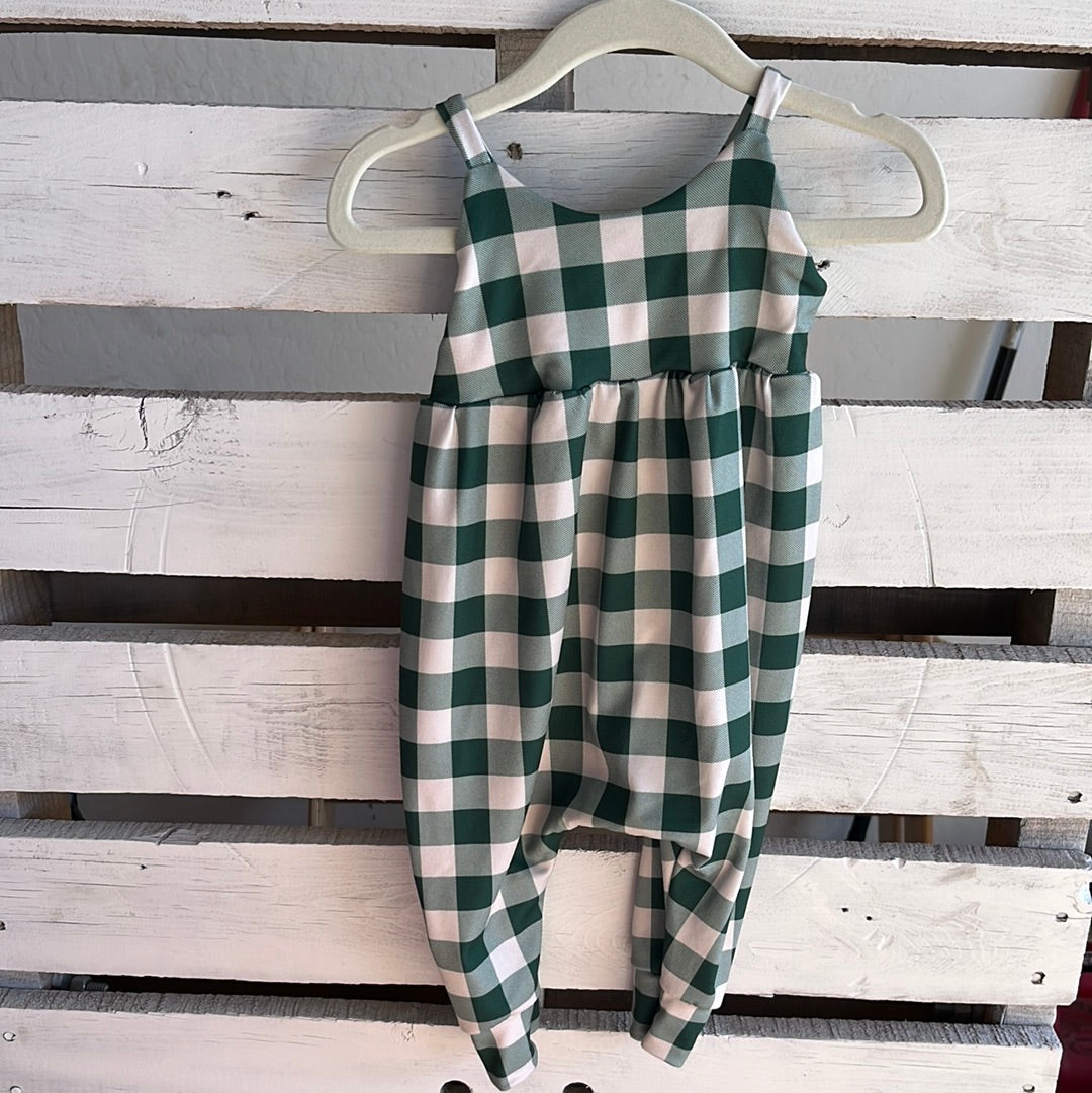 3/6m romper (runs large)